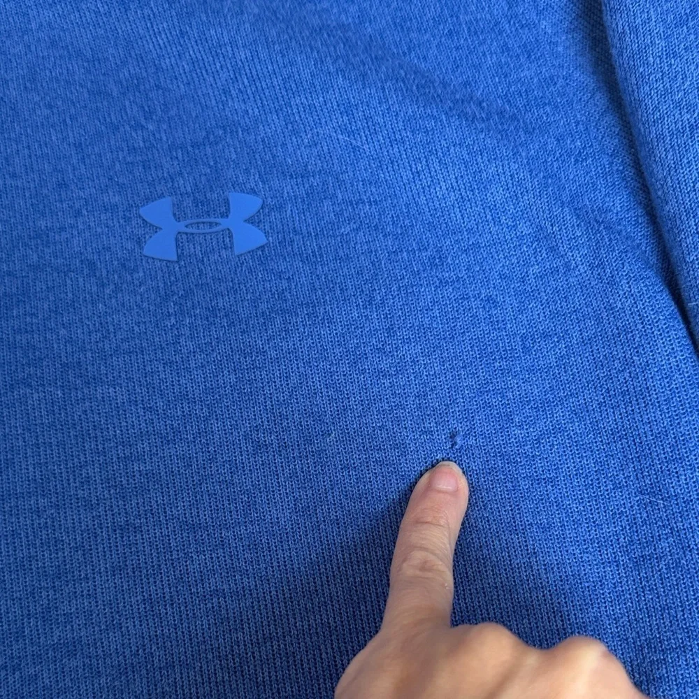 (276)Under Armour Royal Blue ColdGear Top